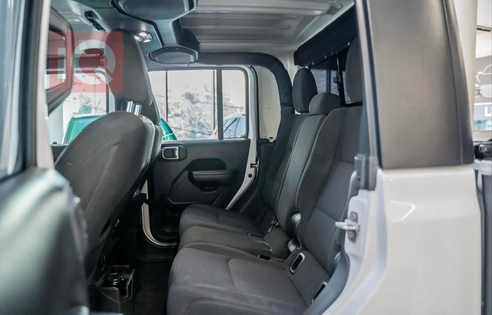 جيب جلاديتور